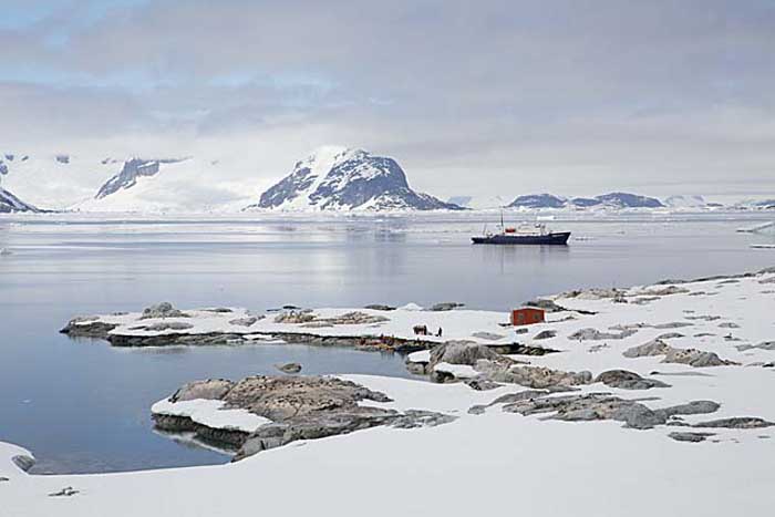 Antarctic Scene.