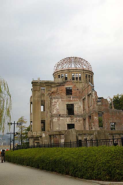 Japan scenes. Tokyo, Kyoto and Hiroshima.